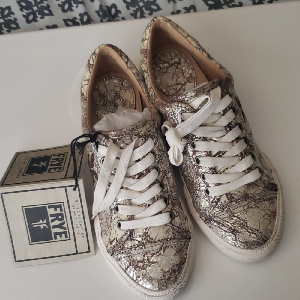 FRYE Kiral Low Top Snickers